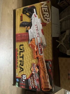 New Hasbro Nerf Ultra Strike Motorized Blaster Toy Gun with 10 AccuStrike Darts - Picture 1 of 6
