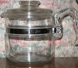 Olla percoladora Pyrex Flameware transparente 4 tazas de café - Faltan internos - 1973 de colección - Imagen 1 de 8
