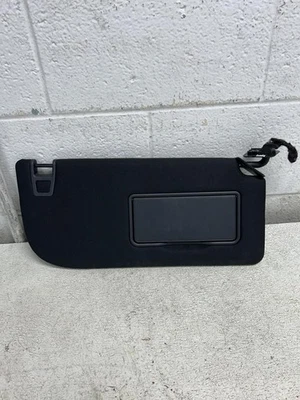 Ford F150 Raptor 2019 lado del pasajero parasol de tela negra con espejo retrovisor iluminado  Foto 1 de 4