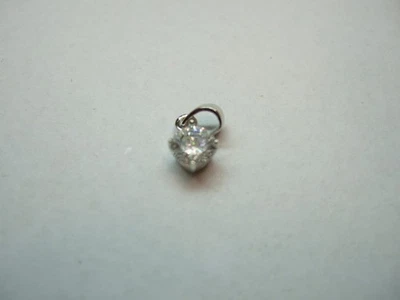 CIONDOLO IN ARGENTO 925 PUNTO LUCE 4 GRIFFE ZIRCONE (AMFP0048/AMFP0049/AMFP0050) - Immagine 1 di 3