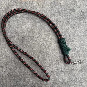 Pistola Lanyard Esmeralda y Rojo Metal Gancho Nº2 Uniforme de Vestido, Excedente Ejército Británico - Imagen 1 de 3