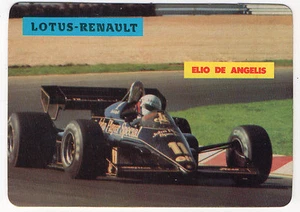 1985 Calendario tascabile portoghese F1 Lotus Team Pilota Elio De Angelis in azione - Foto 1 di 2