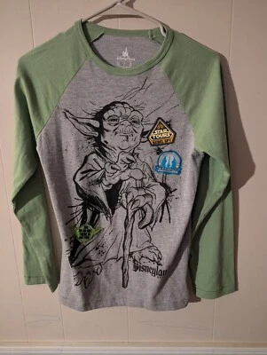 Yoda Disney Land Parks Boys T Shirt Patches Size Large Gray/Green - Image 1 of 4