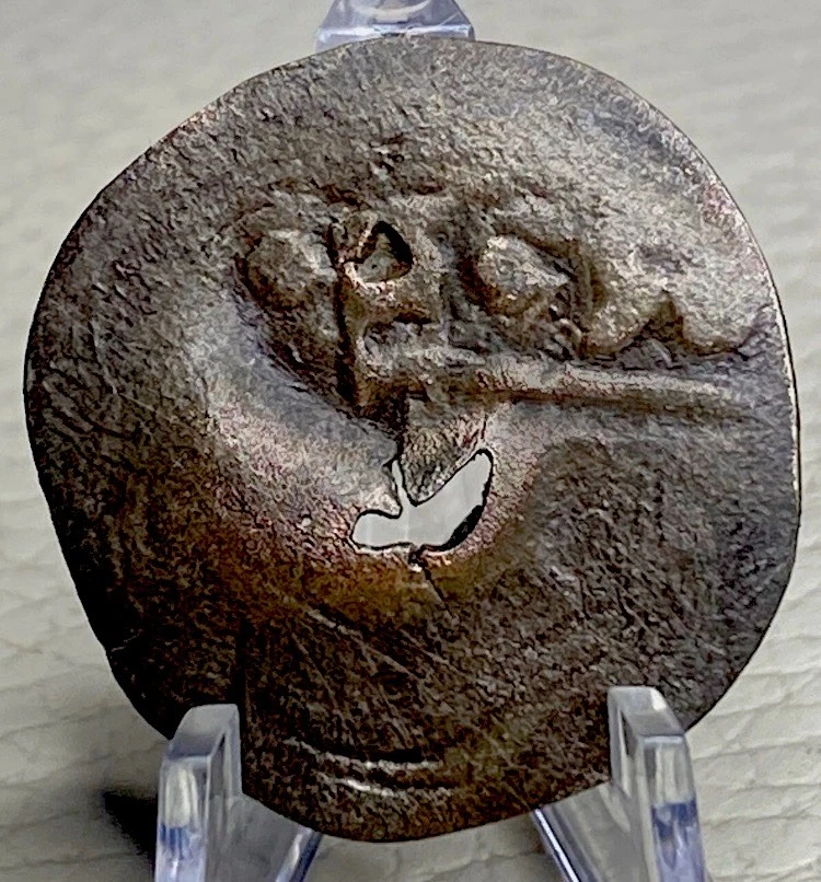 Large 1655 Coin Maravedis Spanish Empire 368 Years Old Pirate Counterstamp - Image 1 of 4