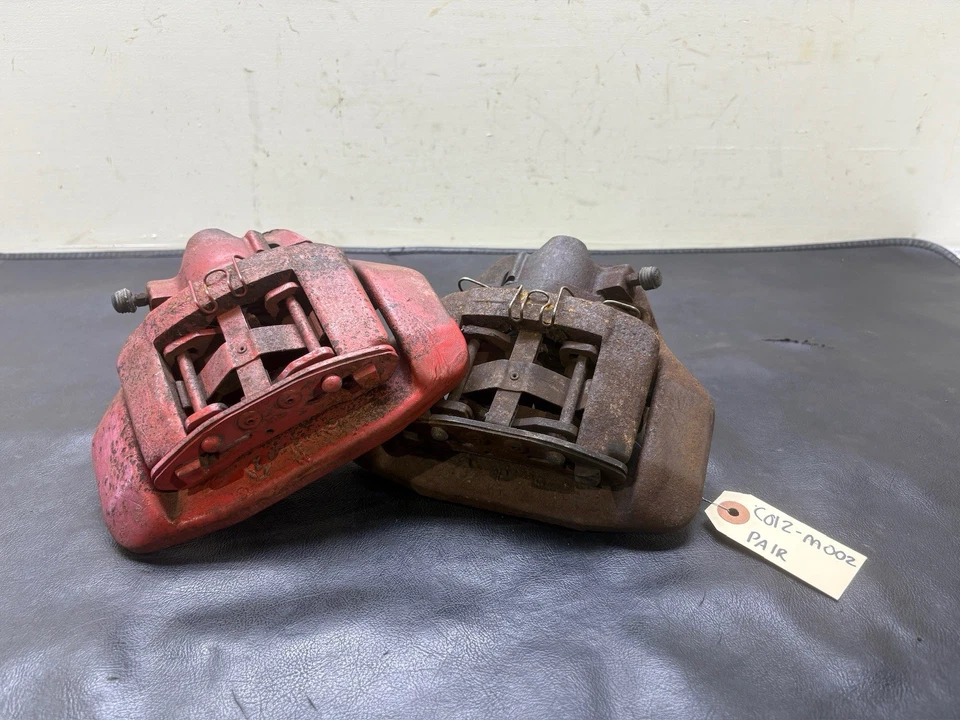Pinzas de freno traseras Porsche 944  Foto 1 de 4