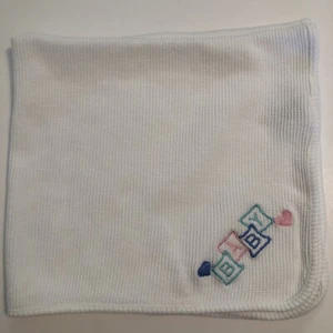 Vtg White Thermal Waffle Weave 100% Cotton Baby Blanket Hearts Blocks Mexico - Picture 1 of 3