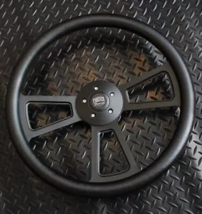 18 inch Black Steering Wheel Big Rig (Freightliner, Kenworth, Peterbilt, Volvo) - Picture 1 of 3