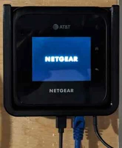 Soporte de pared para router móvil Netgear Nighthawk - Imagen 1 de 2