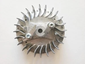 NUOVO VOLANO AVVIAMENTO MAKITA PER DCS4630 DCS460 DCS460-18 DCS4600S 181141104 - Foto 1 di 5