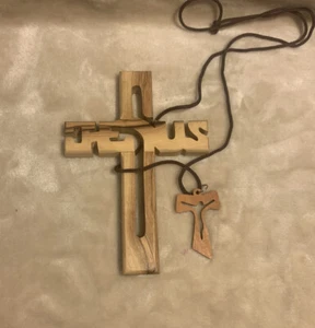 Wooden Cross Two 3D Pieces Wall Mount Jesus & Necklace - Picture 1 of 5