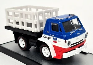 M2Machines 1/64 - Dodge L600 Mopar Truck 1966 Diecast Scale Model Car - Picture 1 of 5