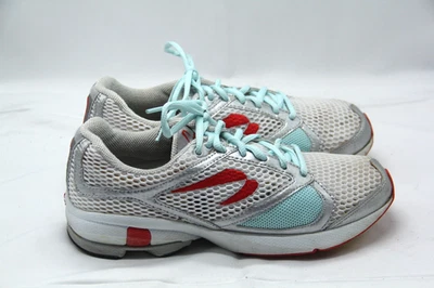 Zapatillas deportivas Newton Motus Motion para mujer talla 8 plateadas azules Foto 1 de 4