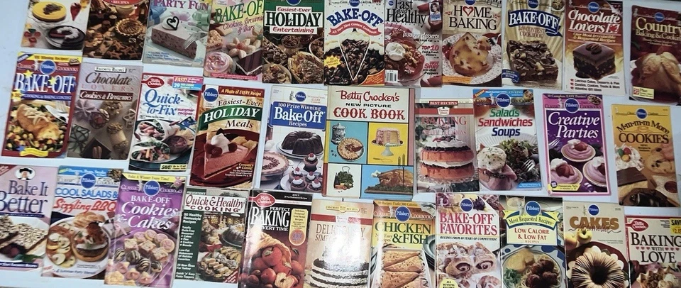 Lot Of 30 Pillsbury Classic Cookbooks Booklets Magazines 80s Betty Crocker - Image 1 of 4