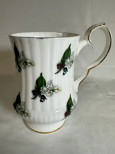 Vtg Royal Windsor Lily of the Valley Gold Trim Fine Bone China Tea Cup DEFECT - Picture 1 of 8