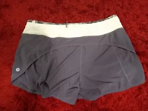 Lululemon Shorts Größe 8 grau Laufen Performance Reißverschlusstasche - Bild 1 von 3