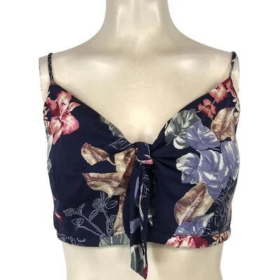 SOPRANO - MUJER MEDIANA - AZUL MARINO FLORAL CORREA DE ESPAGUETI CUELLO EN V CROP VERANO TOP Foto 1 de 4