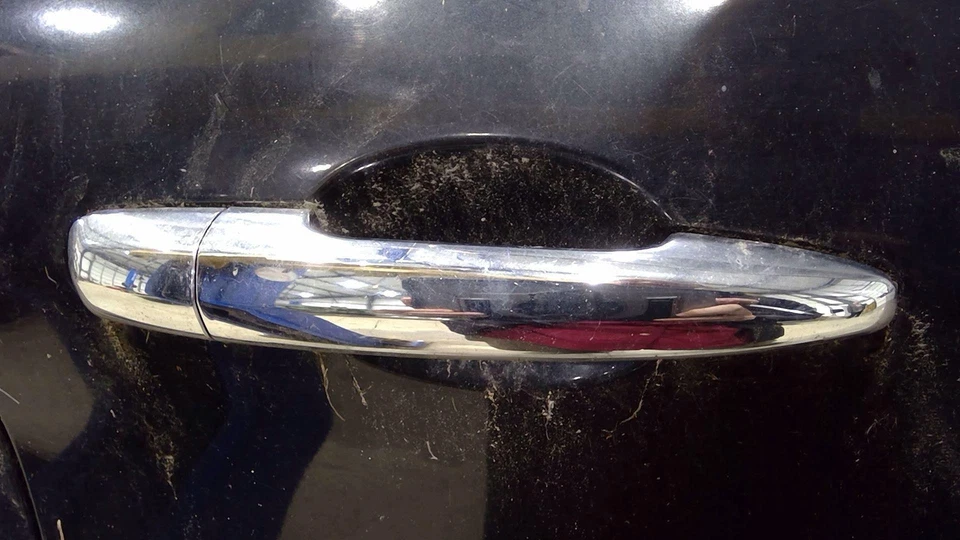 06-14 Conjunto de manija de puerta trasera lado derecho del pasajero Subaru Tribeca OEM Foto 1 de 1