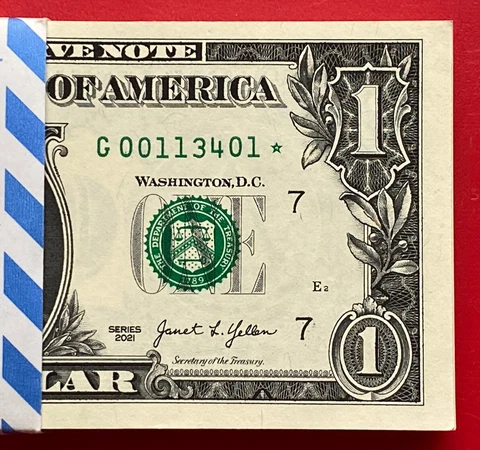 NEW STAR NOTE 2021 $1 DOLLAR BILL ( CHICAGO G ) Low Serial Number -UNCIRCULATED Cover