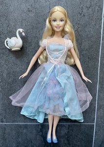 Barbie Tea Party en el lago de los cisnes Lago de los cisnes Odette - Imagen 1 de 9