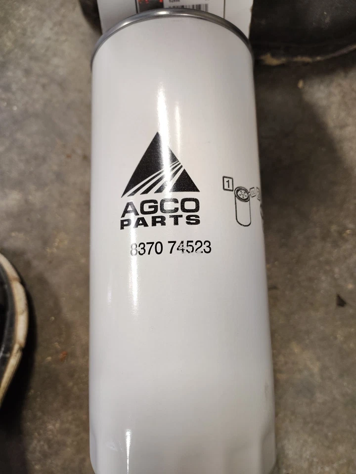 V837074523 OEM AGCO filtro de aceite giratorio colector, Rogator, TerraGator, Challenger Foto 1 de 4