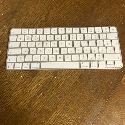 Apple Magic Keyboard A2450,  QWERTY, Blue - Image 1 of 2