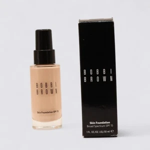 Bobbi Brown Skin Foundation SPF15 #C-024 Ivory 1 fl oz / 30ml - Picture 1 of 5
