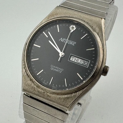 Reloj de Cuarzo Nelsonic De Colección Hombre Plateado Negro Diamante Día Fecha Elastizado Batería Nueva Foto 1 de 4
