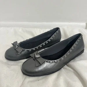 Walking Craddles Ballet Flat Shoes Size 9.5 WW Silver Pewter Comforst Satin Bow - Picture 1 of 9