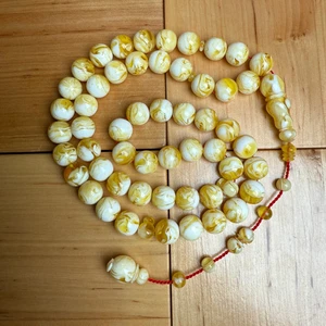 Misbaha Tasbih estilo ámbar prensado blanco - 53 cuentas 11 mm - cuentas de oración islámica - Imagen 1 de 3