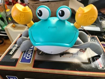 Juguete para bebé cangrejo gateador - Juguetes para el tiempo abdominal infantil bebés aprendizaje desarrollo de gateo Foto 1 de 3