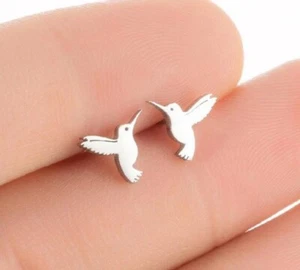 Hummingbird - Pair of Stud Earrings - Hypoallergenic 316L Steel - GIFT BOXED - Picture 1 of 2