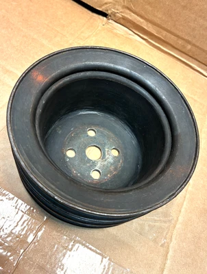 1965 - 1970 CHEVROLET CORVETTE OEM 427 454 3 GROOVE WATER PUMP PULLEY 3889372 BF - Image 1 of 4