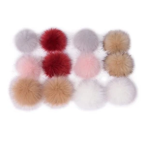 18 Pcs Bag Pompoms Keychain Charms Fuzzy Balls Christmas Ornaments - Picture 1 of 12