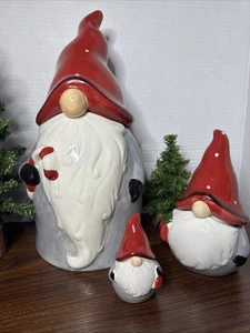 Tarro de galletas de Papá Noel gnomo iluminado de cerámica de 12", pequeño gnomo y coctelera 3 piezas - Imagen 1 de 9