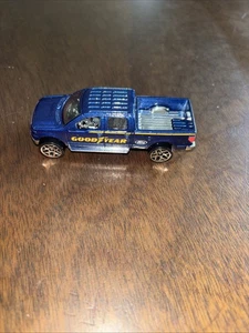 "PERSONALIZZATO" .. Hot Wheels '09 FORD F-150 (grafica anno buono) con piloti reali - Foto 1 di 5