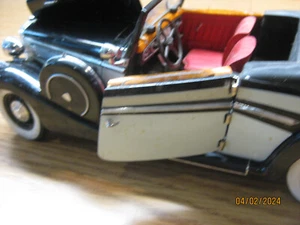 1/18 1937 MAYBACH SW 38 2 DOOR CONVERTIBL, IN BLACK/GRAY BY SIGNATURE, NO BOX - Picture 1 of 21