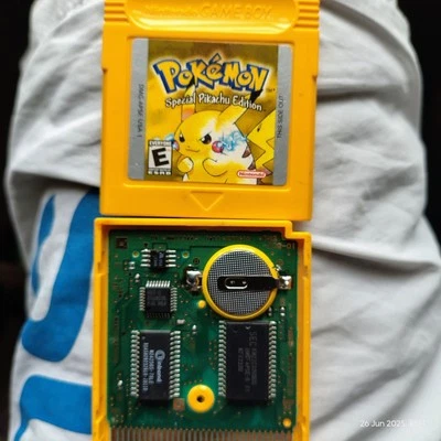 Genuine Pokémon yellow 🟡 NTSC Version New Battery cleaned, tested  - Image 1 of 4