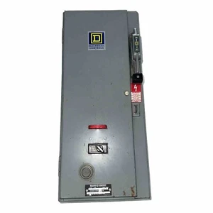 Cuadrado D 8538 SBG 13 30A NEMA Talla 0 Combinación Arranque Nuevo Caja Abierta. Stock antiguo - Imagen 1 de 8