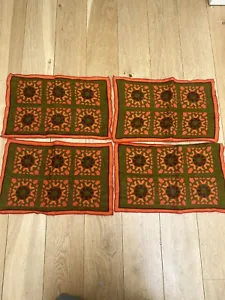Vintage 60s 70s Geometric Fabric table place mats Green orange x4 44cm x 28cm - Picture 1 of 6