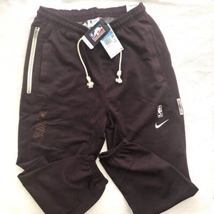 Nike NBA Basketball Dri-Fit Standard Fit Brown Chicago Bulls Joggers Size Medium - Picture 1 of 4