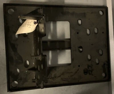 KT10-005-R2 ENG BRKT Foto 1 de 2