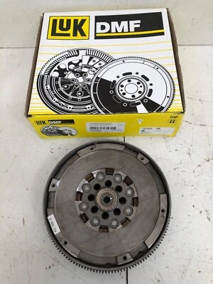 LuK 415028610 Dual Mass Flywheel DMF for MERCEDES-BENZ C E CLC CLK 6460300505 - Image 1 of 4