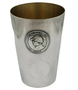 kleiner versilberter Becher Schnaps Huguenin Soldat TIR BAT. 18 1935 7cm 4,6cmØ - Bild 1 von 7