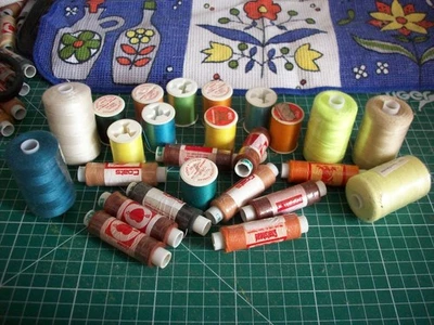 30-Job lot sewing Threads mixer colours all new - Image 1 of 3