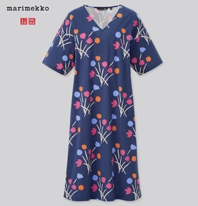 Marimekko X Uniqlo Short Sleeve T-Shirt Dress - Navy Tulip Print - Size M - NWOT - Picture 1 of 4