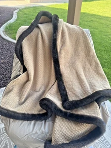 POTTERY BARN THROW BLANKET WOVEN BEIGE 52" x 63" HEAVY DK BROWN FAUX FUR TRIM - Picture 1 of 6