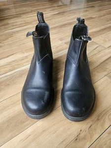 Blundstone Boots Men's 10. US AU 8.5 Black Water Resistant Chelsea Leather Lined - Picture 1 of 9