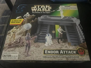 BRANDNEU VERSIEGELT Star Wars Die Macht der Macht POTF Endor Attack 1997 - Bild 1 von 4