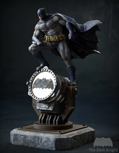 Batman Suchscheinwerfer Skulptur Statue Modellbausatz DC unbemalt/unmontiert - Bild 1 von 1
