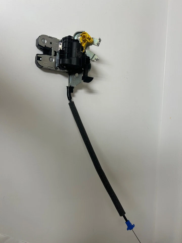 Cierre para puerta levadiza Audi Q7 OEM, 4MO.827.506.D con cable OEM. Foto 1 de 1